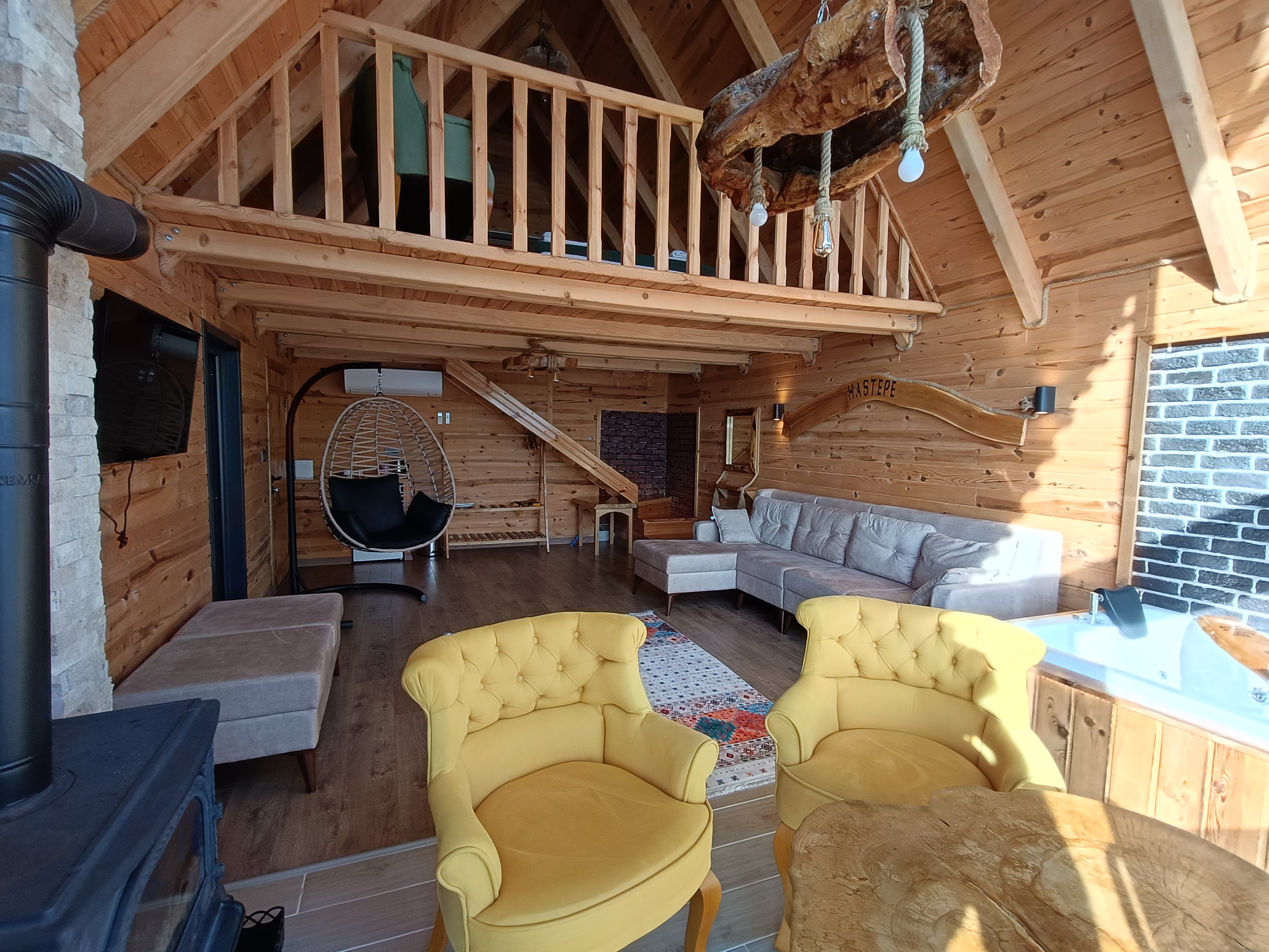 Deluxe Bungalov Oda-302