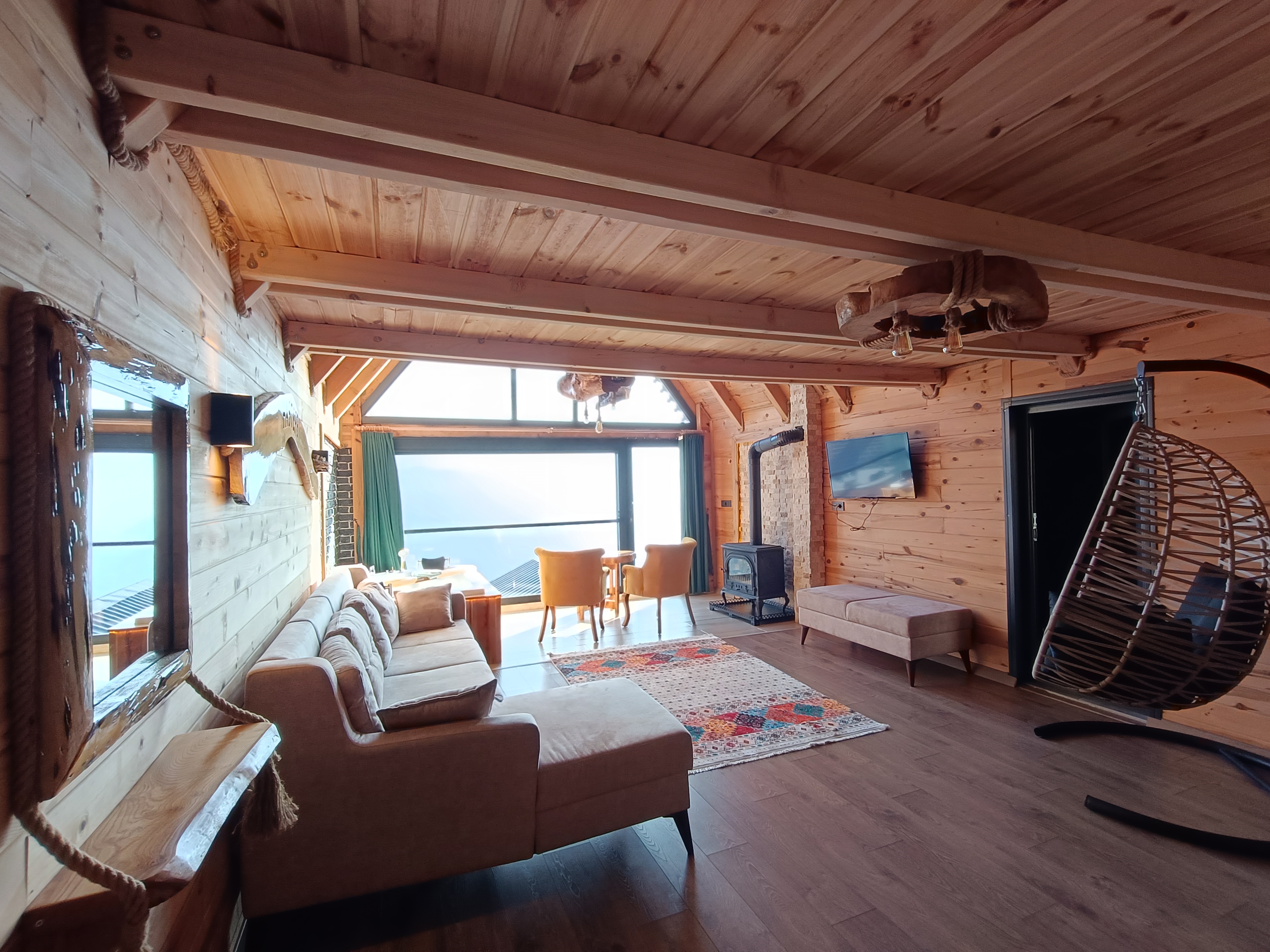 Deluxe Bungalov Oda-302